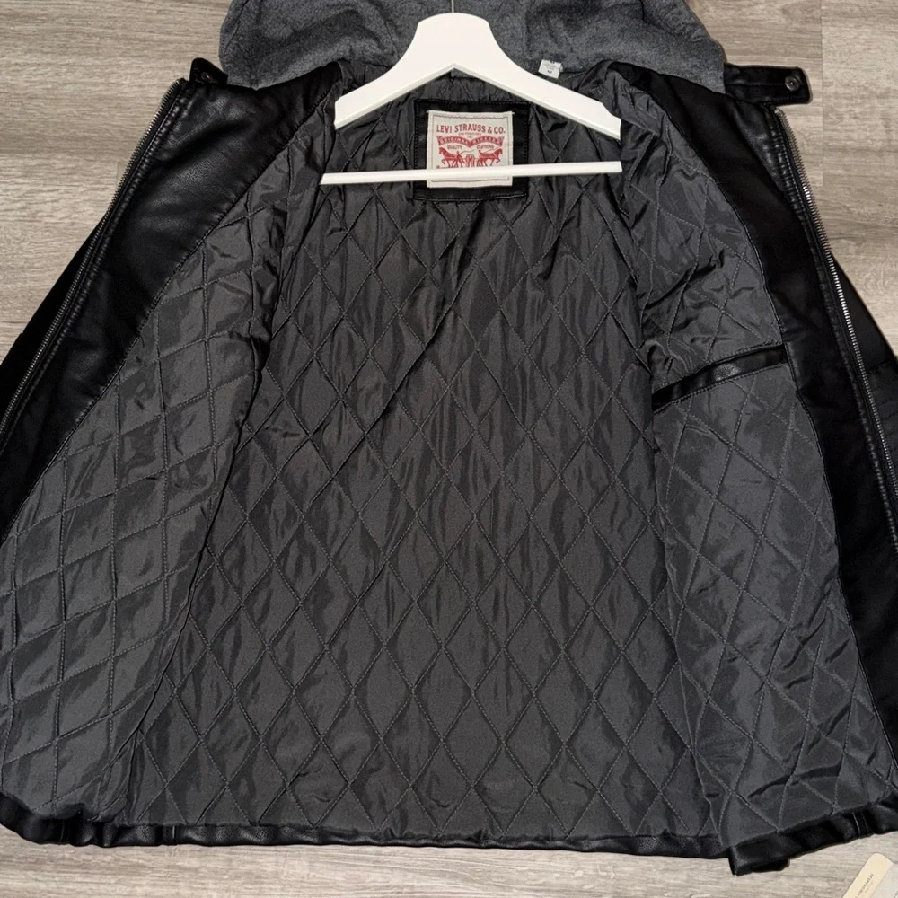 ❤️‍🔥Firm Price❤️‍🔥 Levi's faux leather hooded moto racer jacket - Picture 14 of 16
